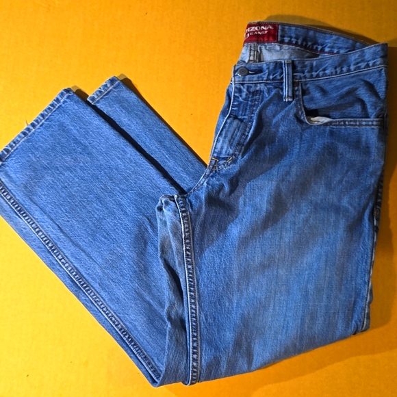Arizona Jeans. Size 33/30 - Picture 2 of 3